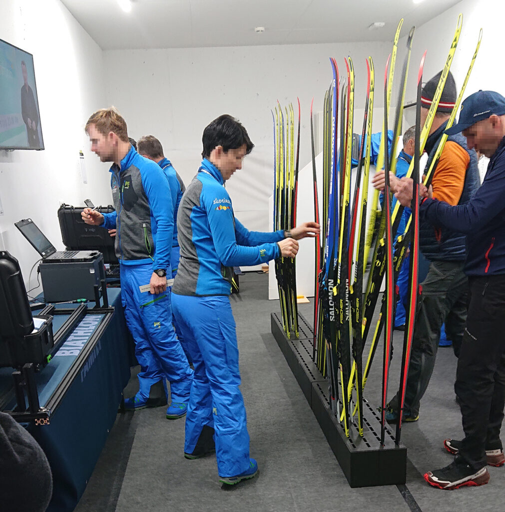 FTIR spectroscopy uncovers the use of fluorinated ski wax like during the Biathlon Wolrd cup in Antholz.